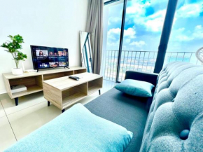 R 1-5Pax Cozy Home SetiaAlam 100mpsWifi&TV Trefoil